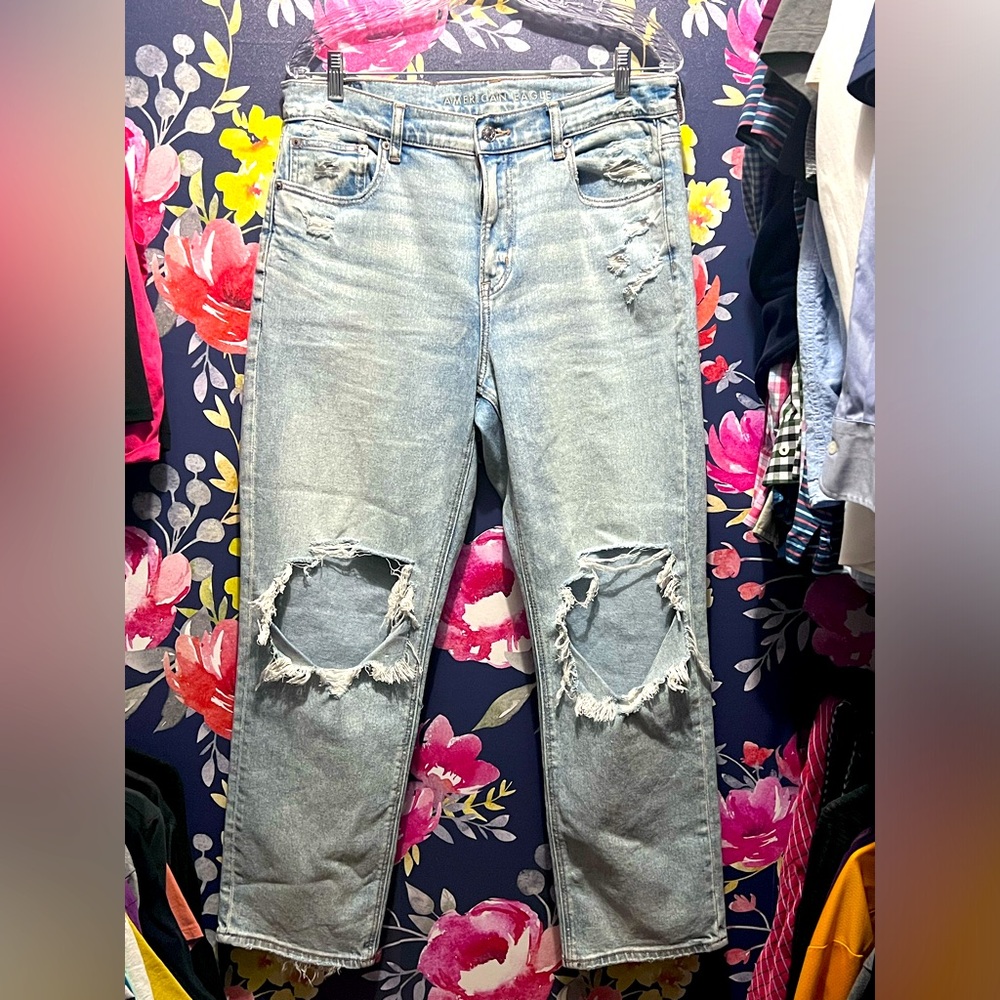 Woman’s American Eagle Jeans Size 12.